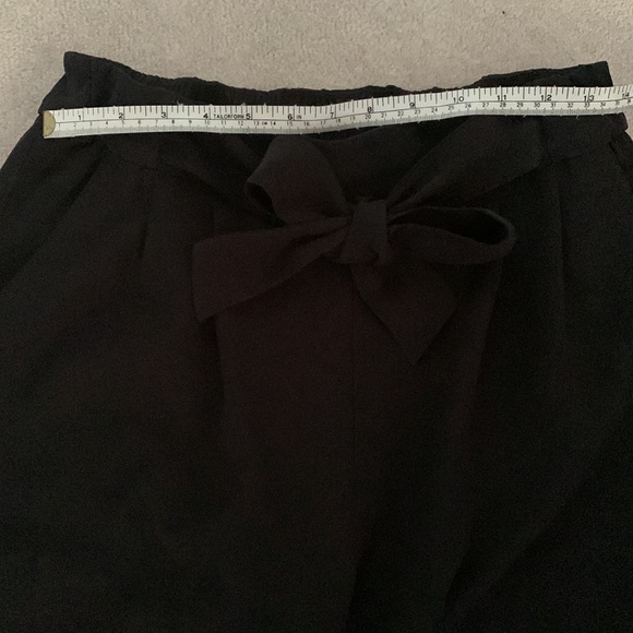 Lululemon wide leg pant with tie - Picture 3 of 5